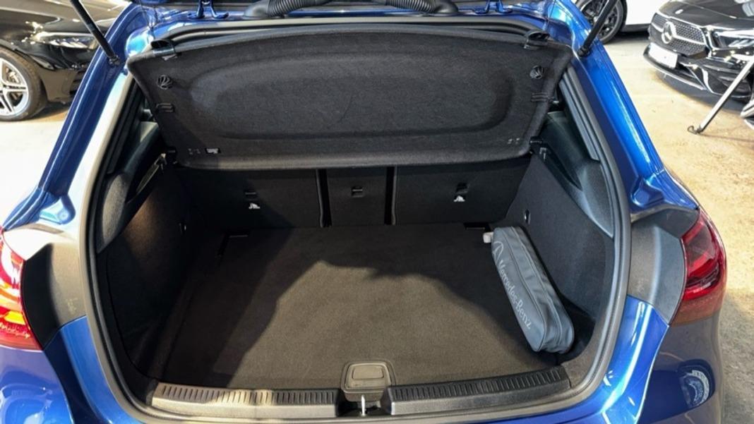 Mercedes Clase A A 180 d Sedán