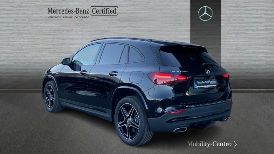 Mercedes Gla GLA 250 e con tecnología híbrida EQ
