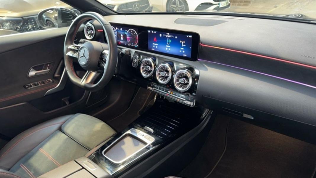 Mercedes Clase A 200 d compacto