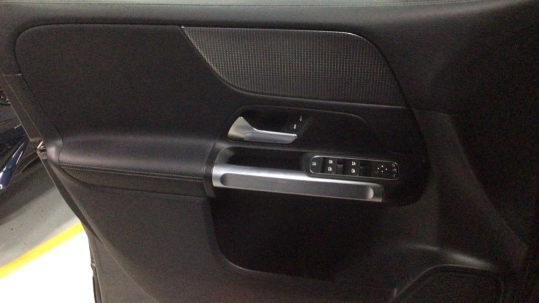 Mercedes Glb GLB 180