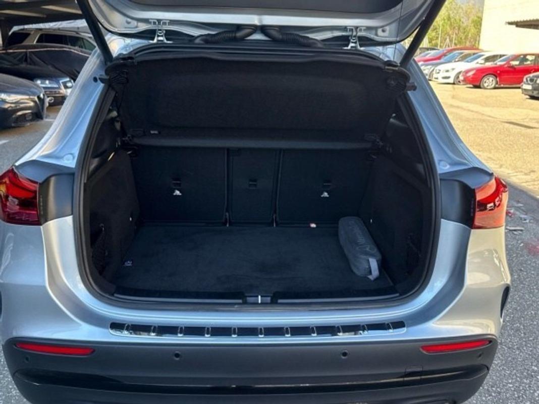 Mercedes Gla GLA 250 e con tecnología híbrida EQ