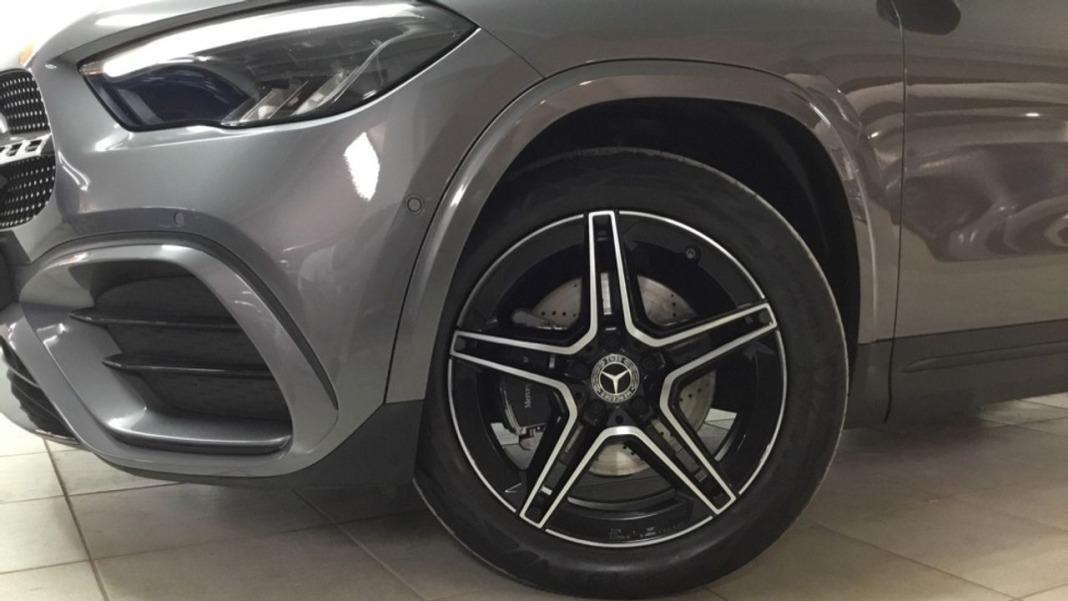 Mercedes Gla GLA 250 e con tecnología híbrida EQ