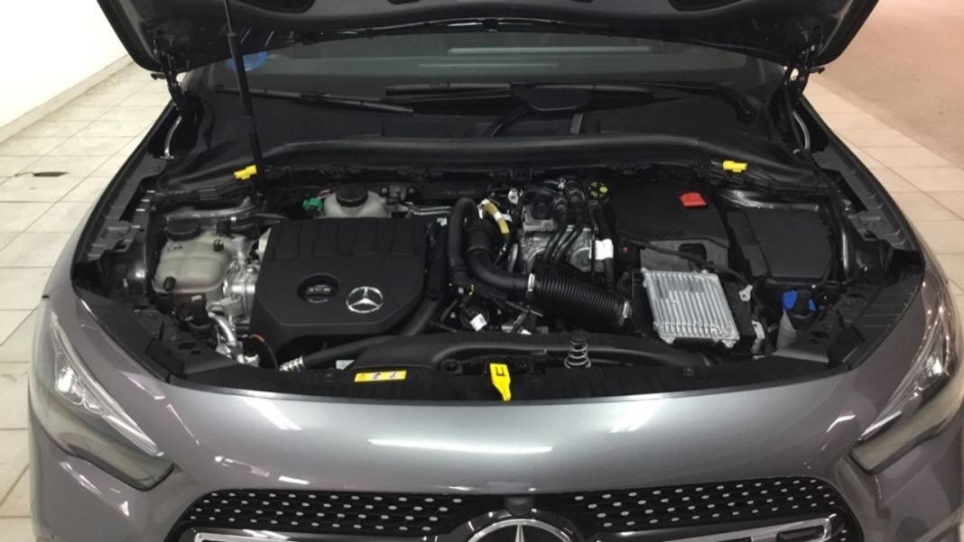 Mercedes Gla GLA 250 e con tecnología híbrida EQ