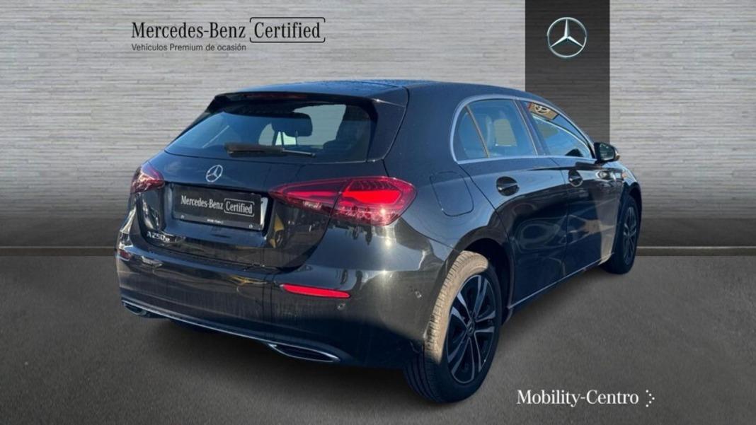 Mercedes Clase A A 250 e con tecnología híbrida EQ