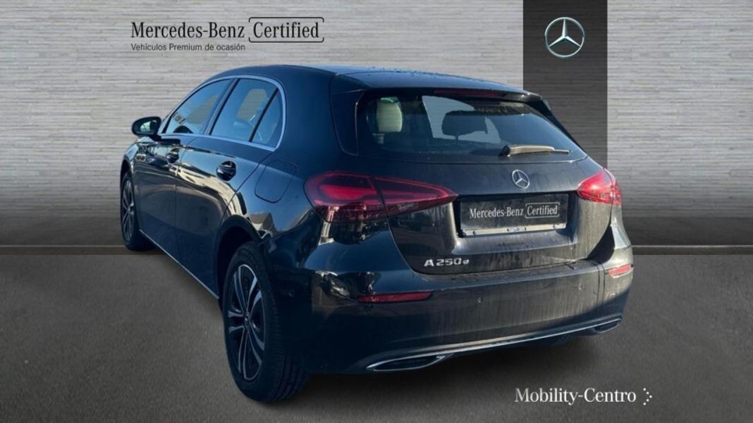 Mercedes Clase A A 250 e con tecnología híbrida EQ