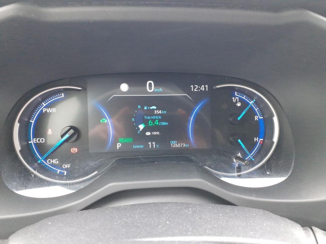 Toyota Rav4 2.5l 220H Advance