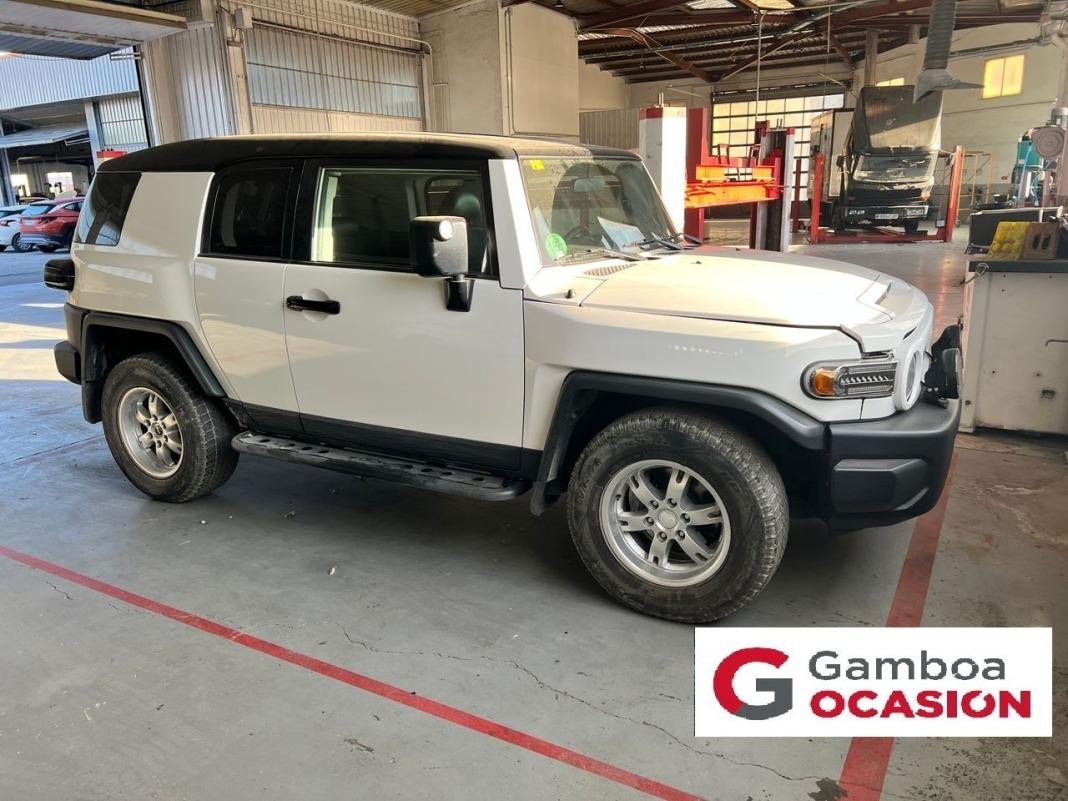 Toyota Land Cruiser 4.0 V6 LIMITED AUTO