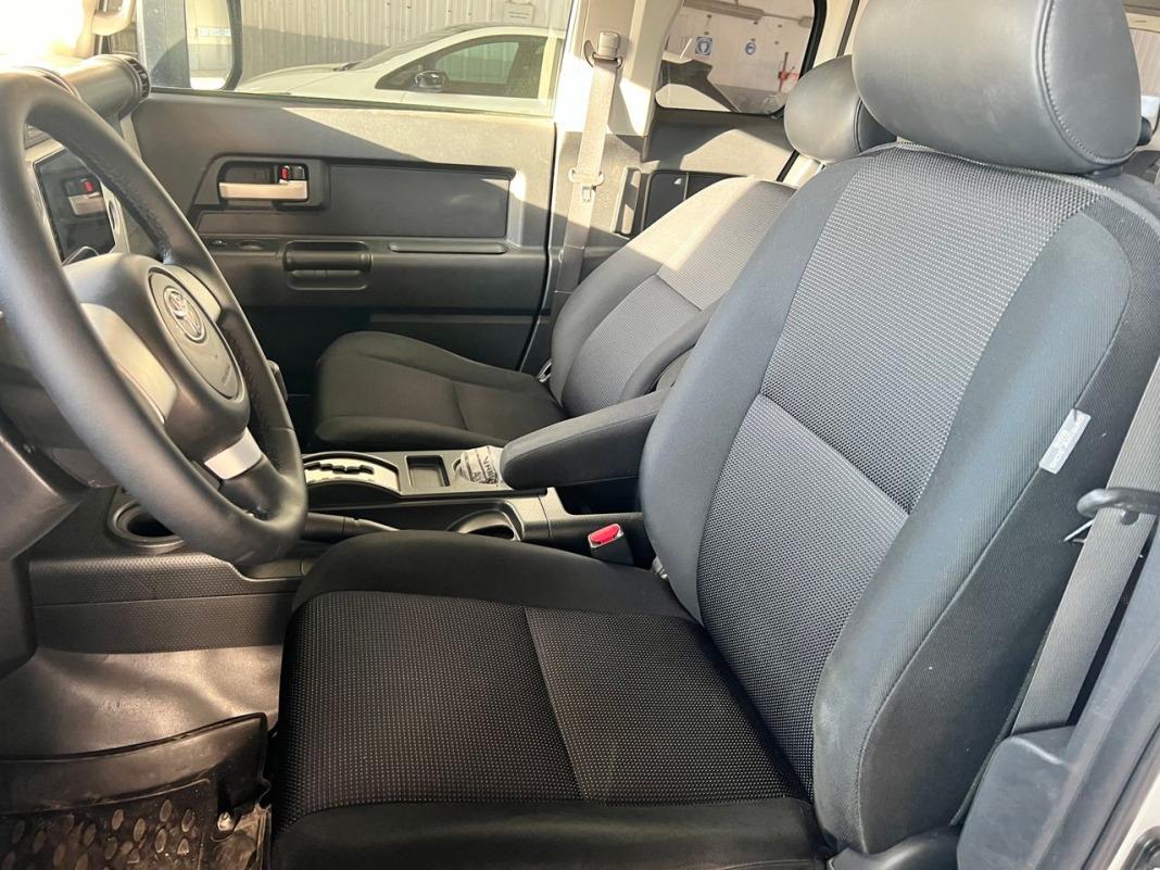 Toyota Land Cruiser 4.0 V6 LIMITED AUTO