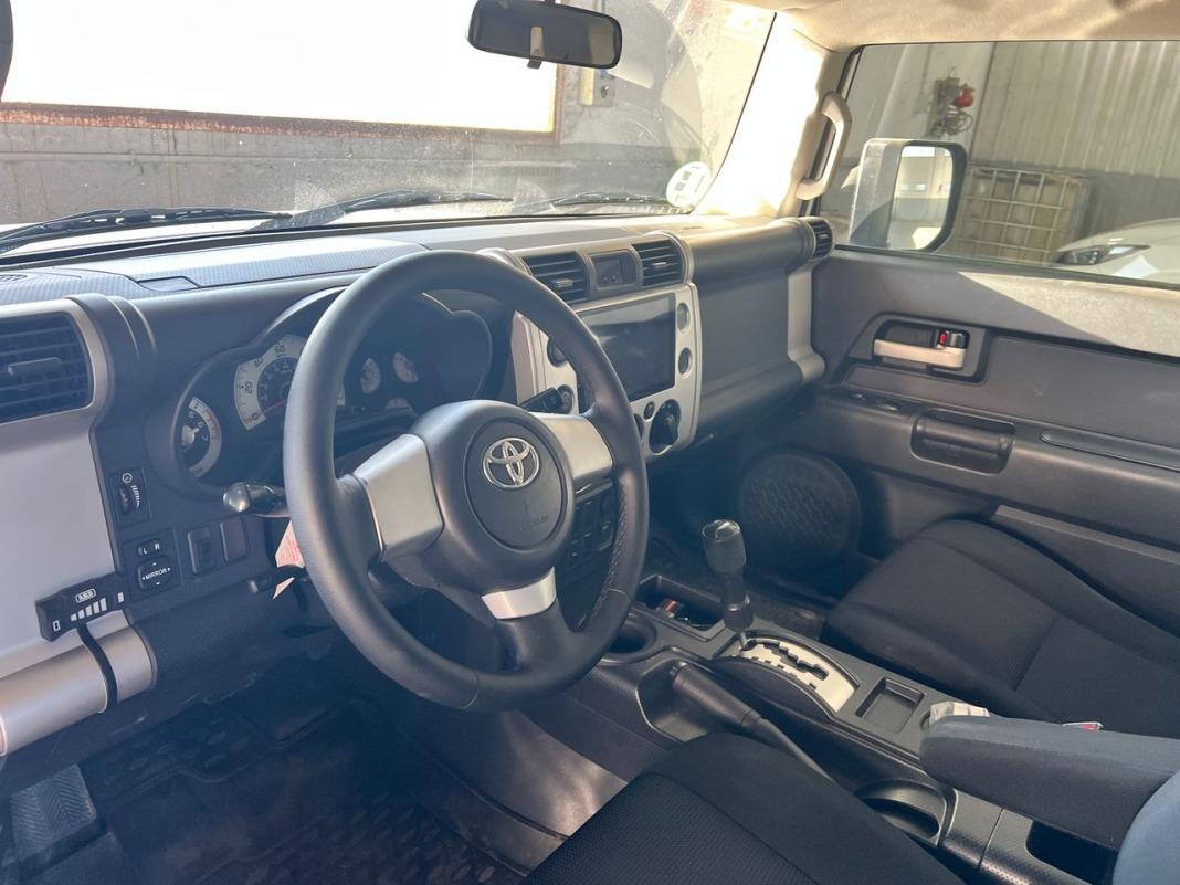 Toyota Land Cruiser 4.0 V6 LIMITED AUTO