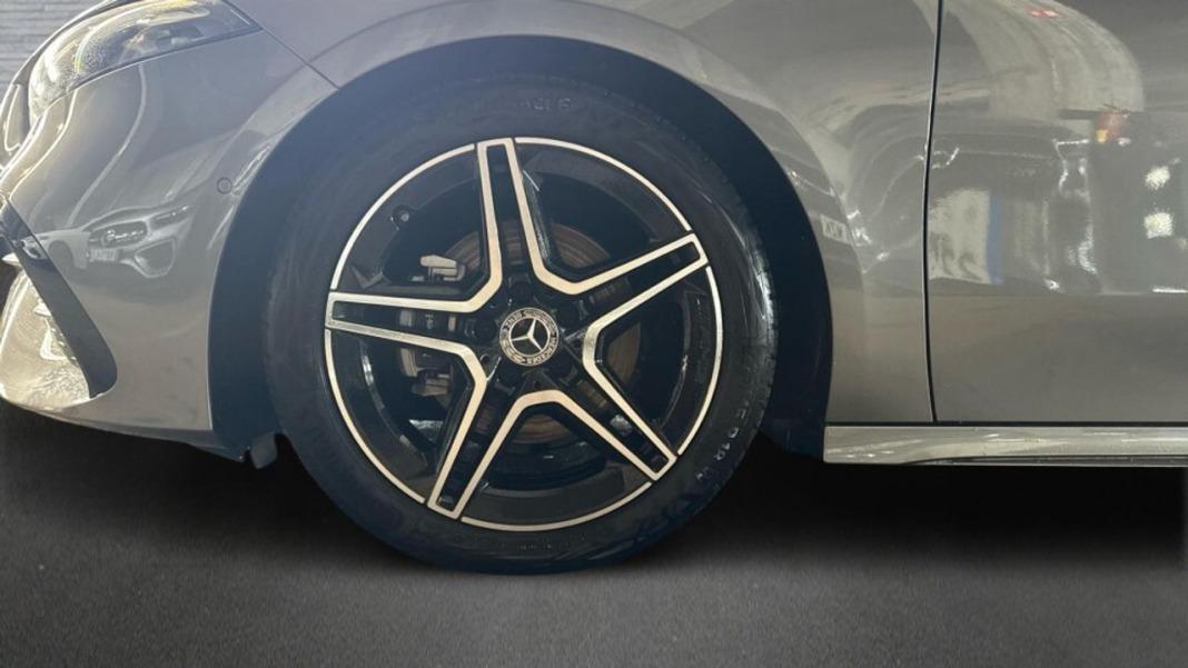 Mercedes Clase A A 180 d Sedán