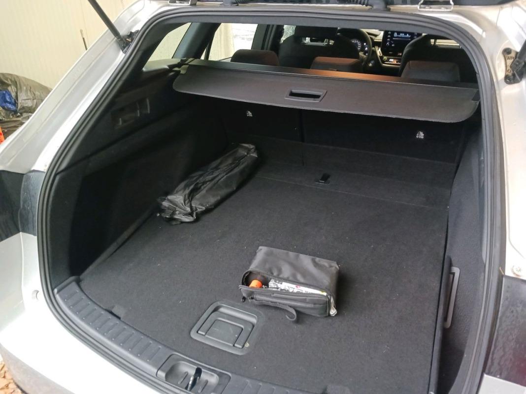 Toyota Corolla 1.8 125H BUSINESS E-CVT TOURING SPORT