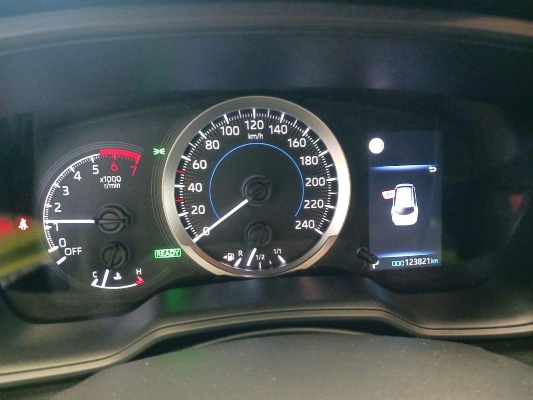 Toyota Corolla 1.8 125H BUSINESS E-CVT TOURING SPORT