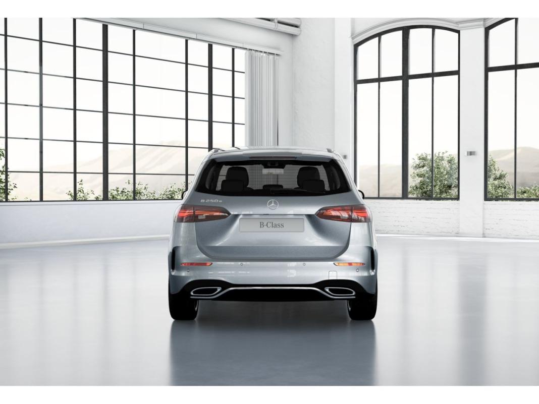 Mercedes Clase B 250 e con tecnologia hibrida eq