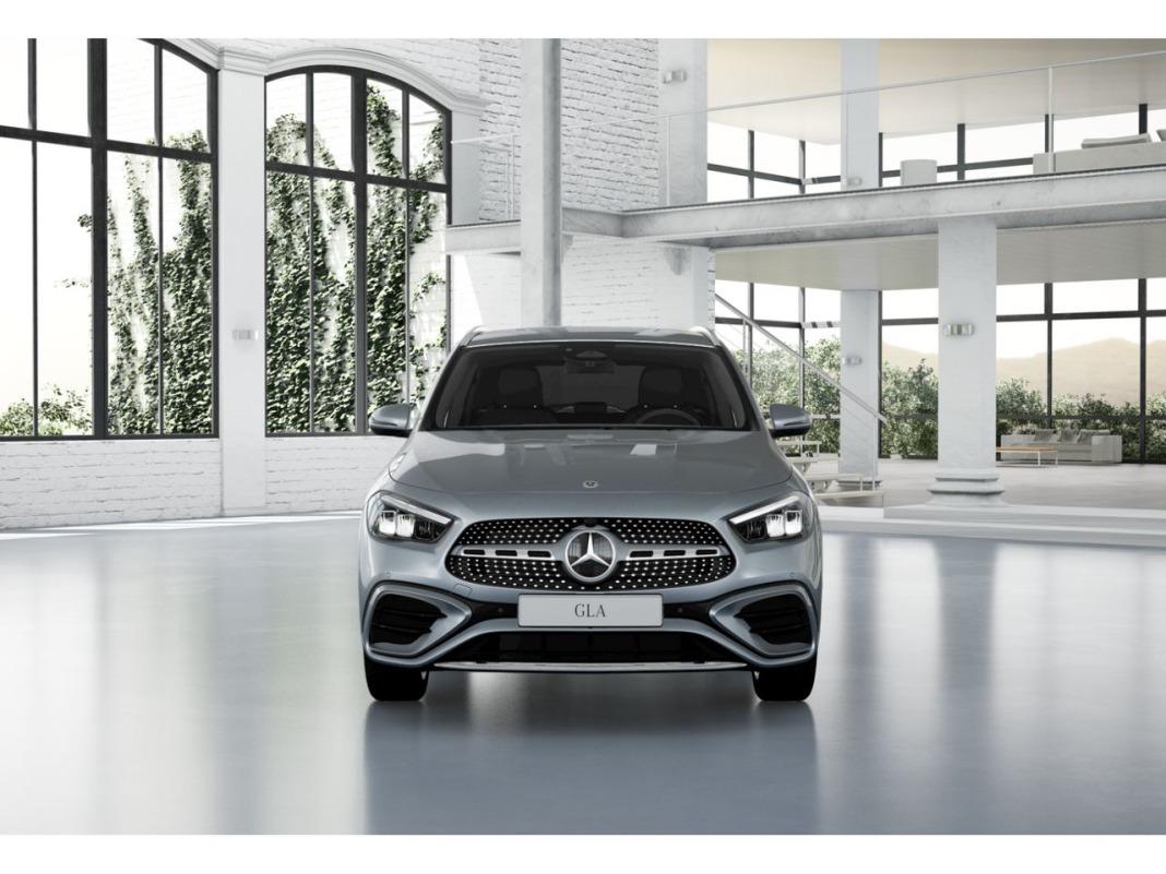 Mercedes Gla 250 e con tecnologia hibrida eq