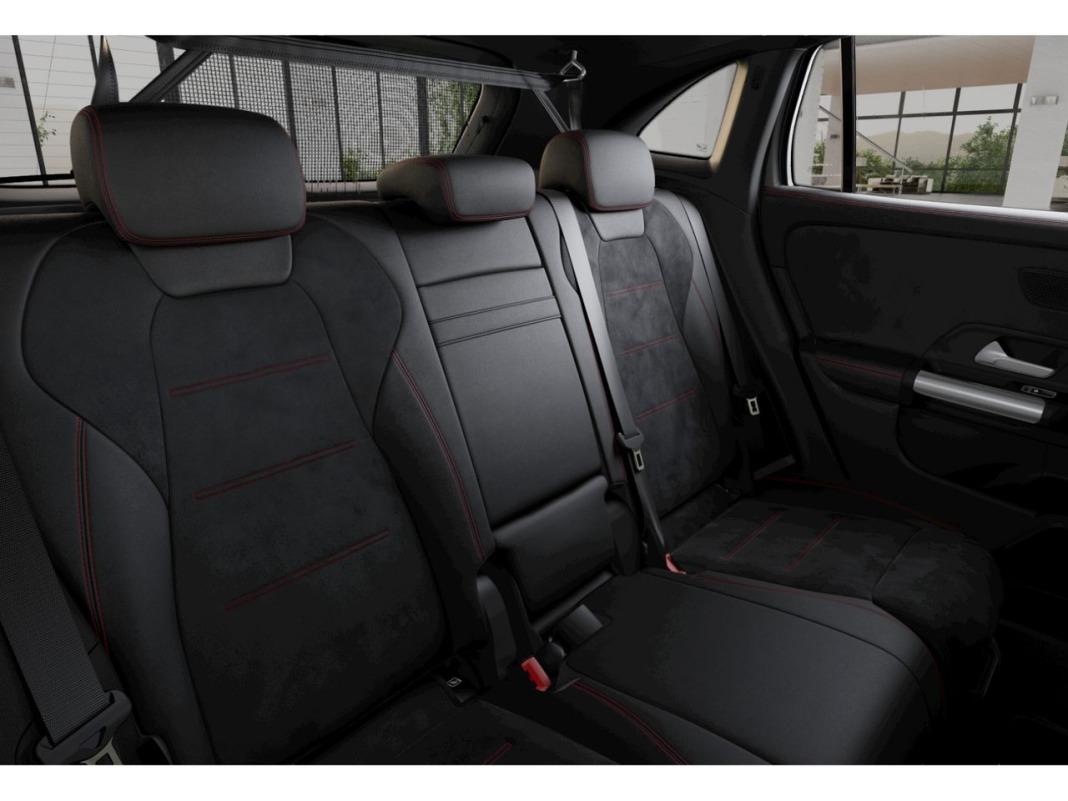 Mercedes Gla 250 e con tecnologia hibrida eq