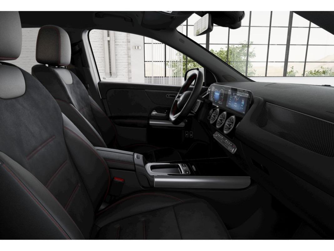 Mercedes Gla 250 e con tecnologia hibrida eq