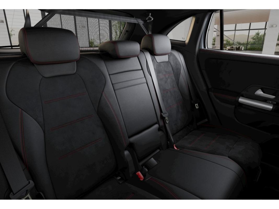 Mercedes Gla 250 e con tecnologia hibrida eq