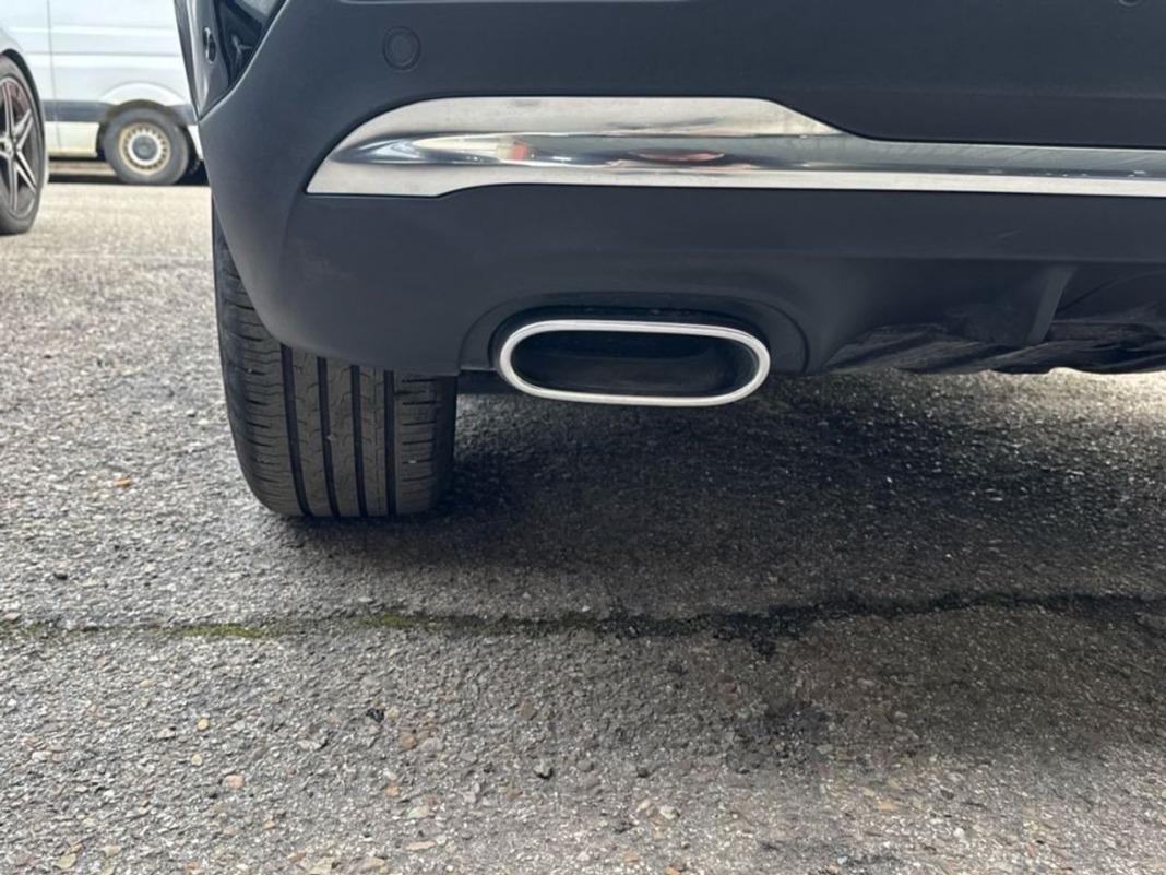 Mercedes Gla GLA 250 e con tecnología híbrida EQ