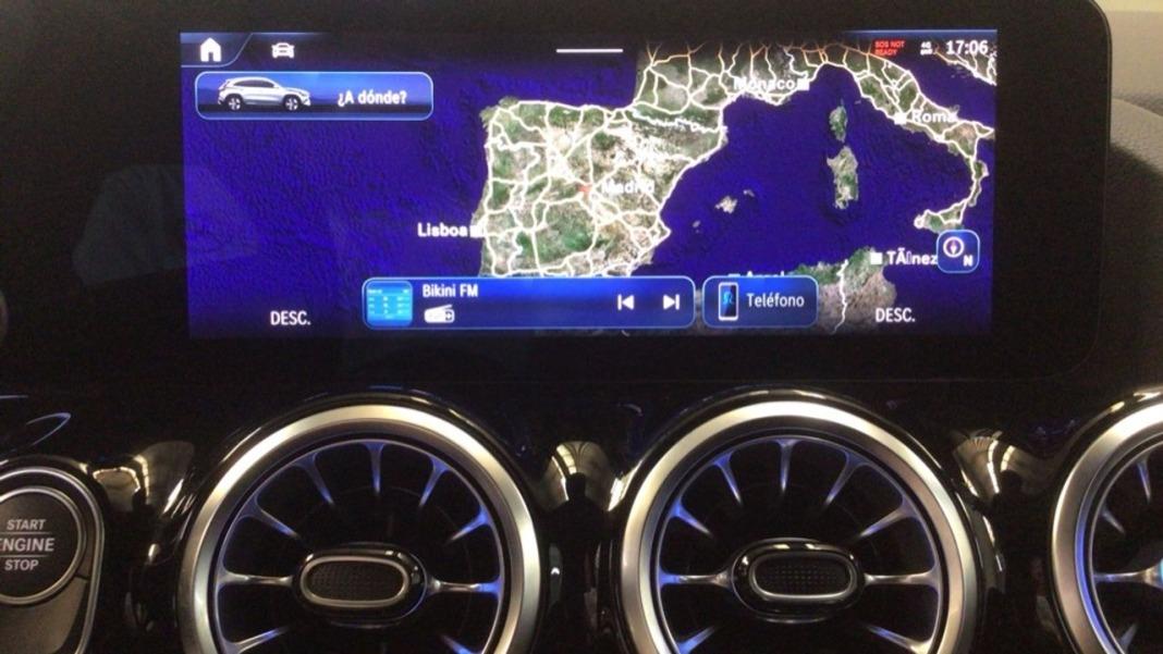 Mercedes Gla 250 e con tecnologia hibrida eq