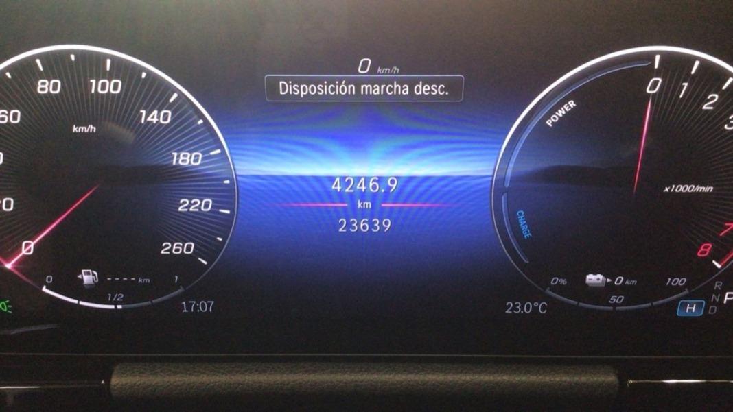 Mercedes Gla 250 e con tecnologia hibrida eq