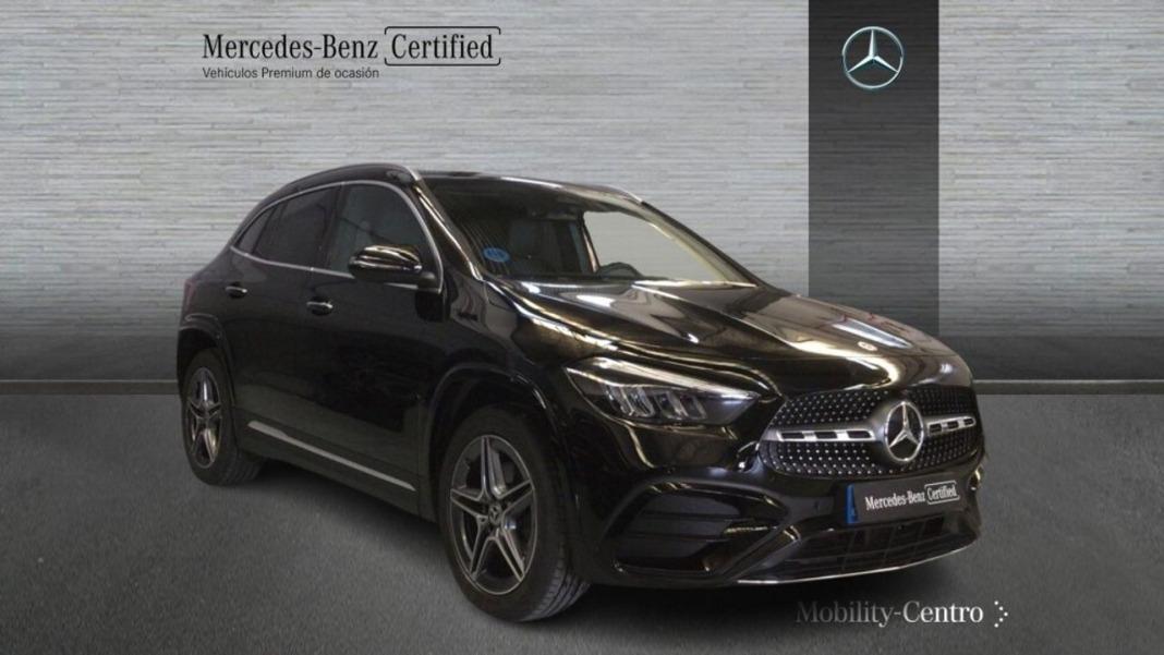 Mercedes Gla 250 e con tecnologia hibrida eq