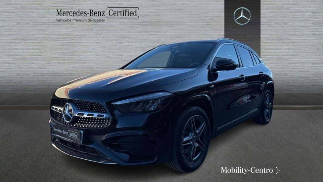 Mercedes Gla 250 e con tecnologia hibrida eq