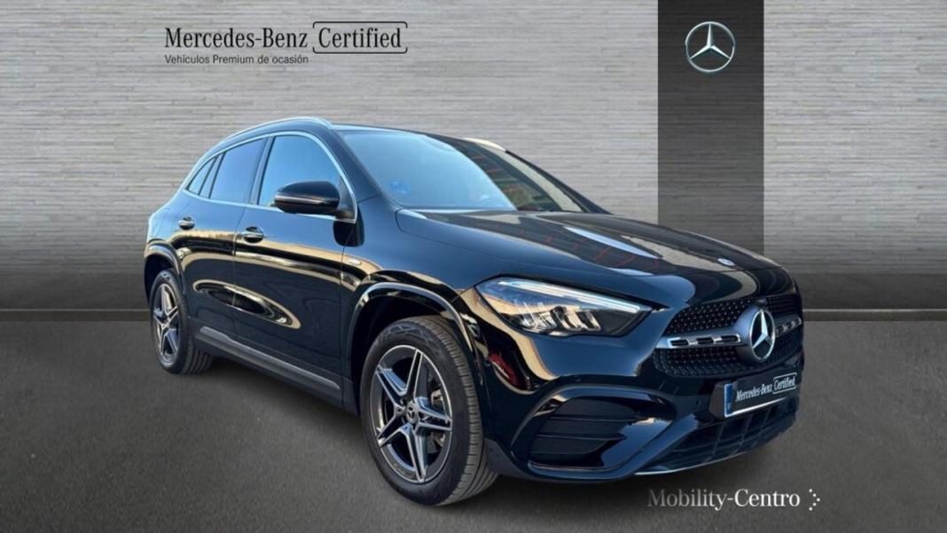 Mercedes Gla 250 e con tecnologia hibrida eq