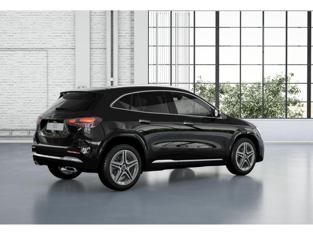 Mercedes Gla 250 e con tecnologia hibrida eq