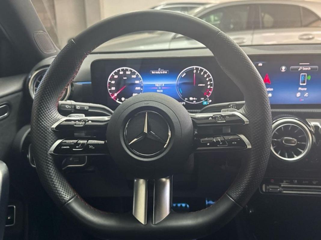 Mercedes Clase A 250 e compacto con tecnologia hibrida eq