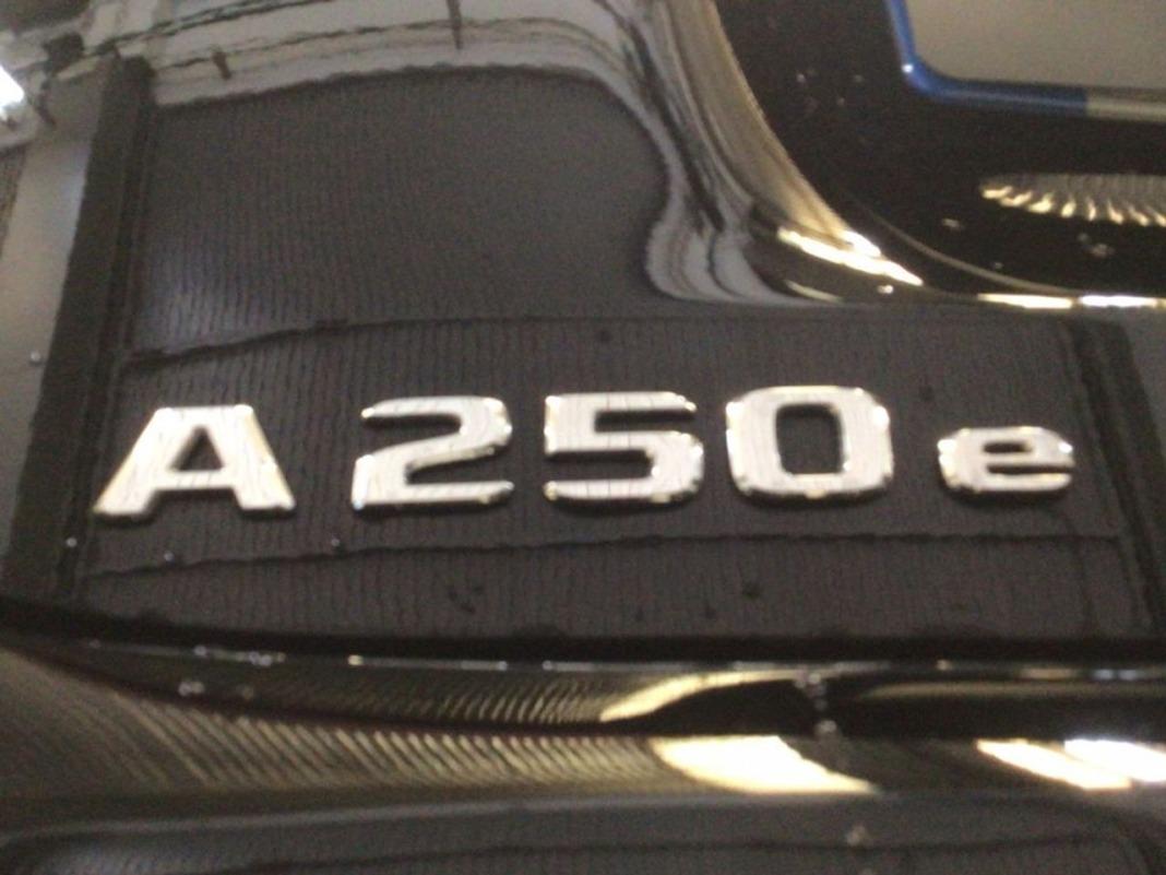 Mercedes Clase A A 250 e con tecnología híbrida EQ
