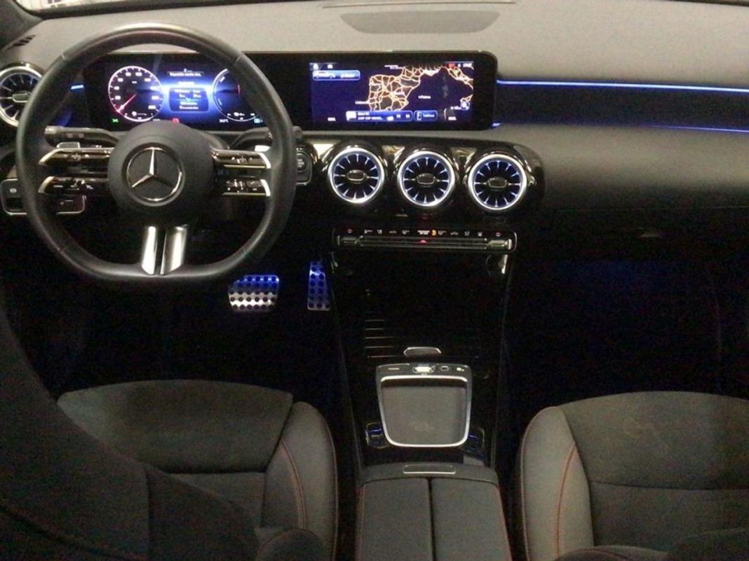 Mercedes Clase A A 250 e con tecnología híbrida EQ