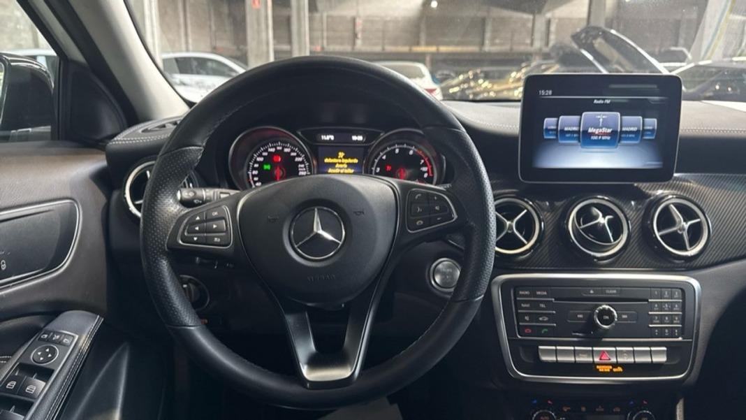 Mercedes Gla GLA 180