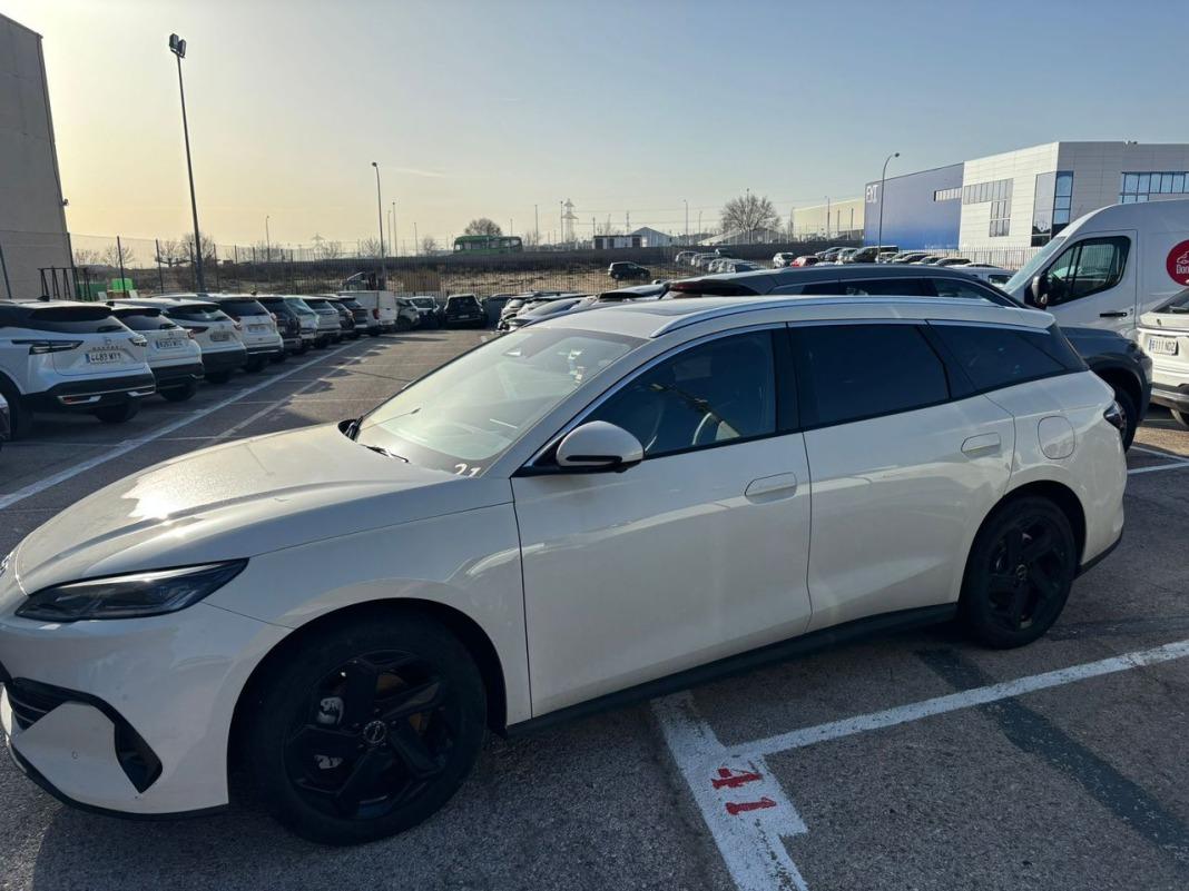 BYD Seal 6 Dm-i Comfort Lite