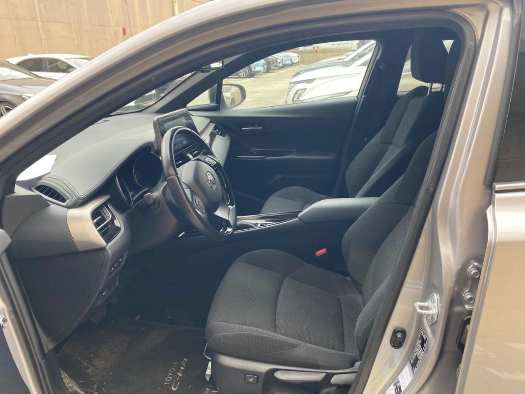 Toyota C-hr 1.8 125H Advance