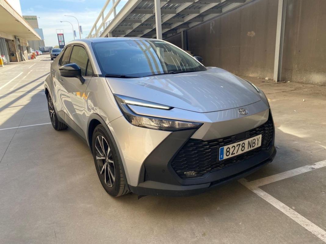 Toyota C-hr 1.8 Advance Hybrid 140