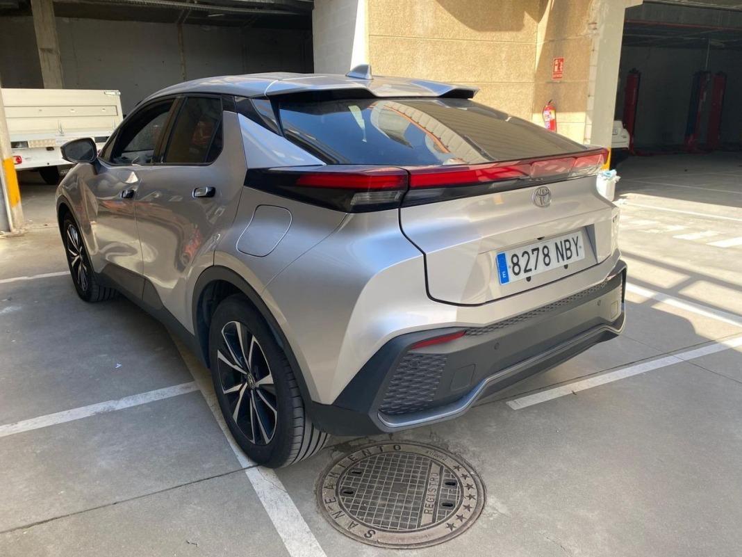Toyota C-hr 1.8 Advance Hybrid 140