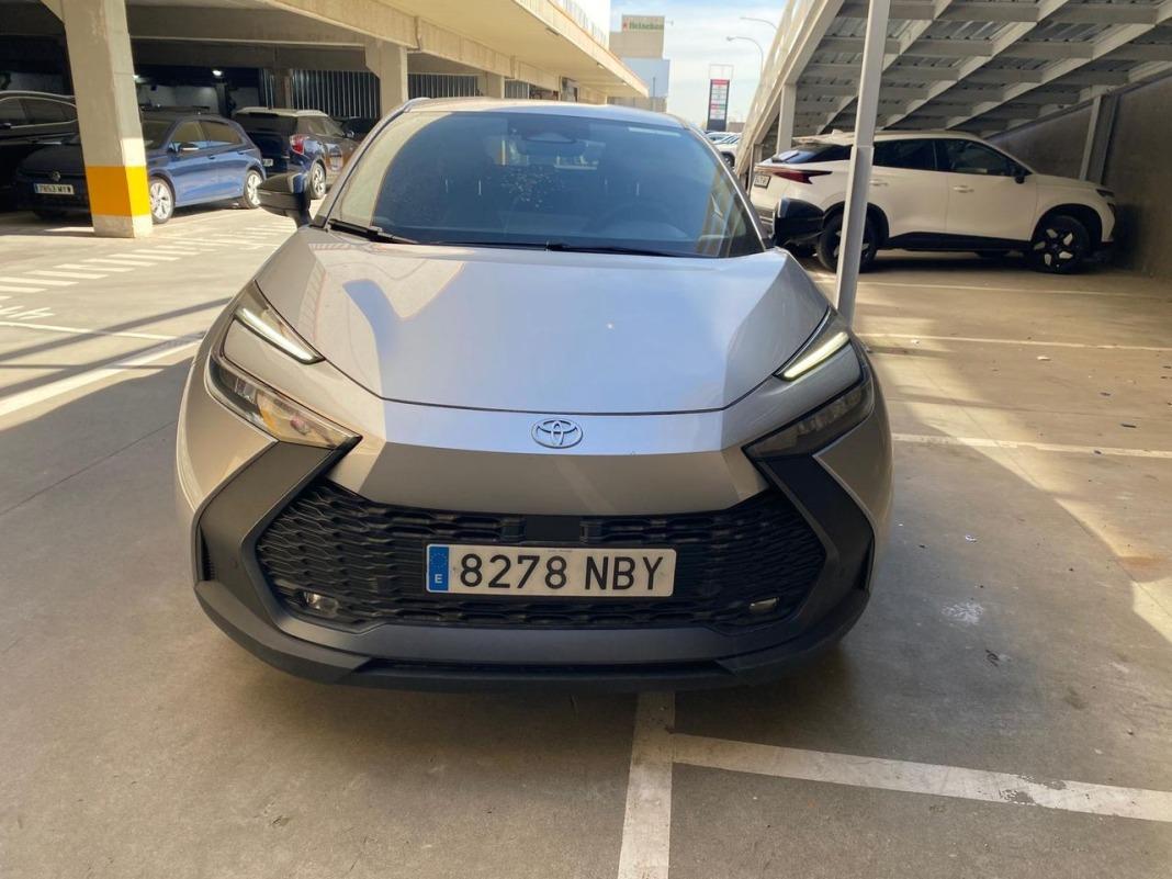 Toyota C-hr 1.8 Advance Hybrid 140