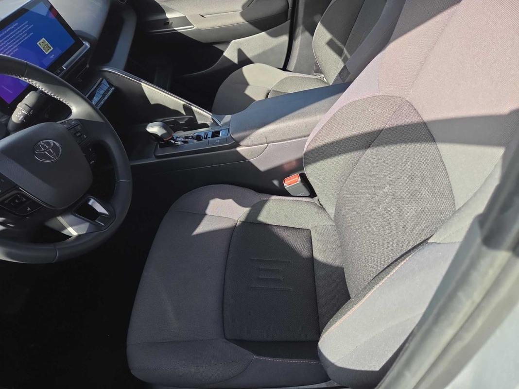 Toyota C-hr 1.8 Advance Hybrid 140