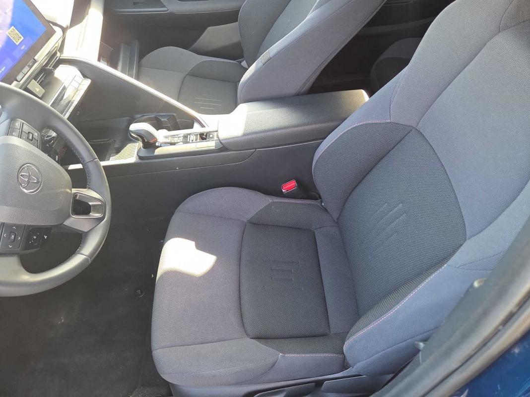 Toyota C-hr 1.8 Advance Hybrid 140