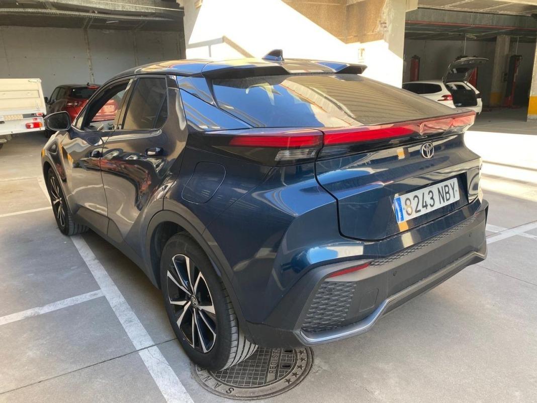 Toyota C-hr 1.8 Advance Hybrid 140