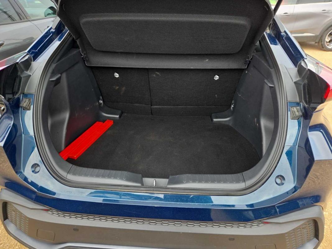 Toyota C-hr 1.8 Advance Hybrid 140