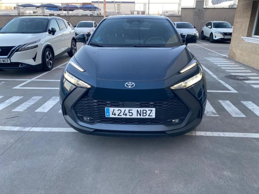 Toyota C-hr 1.8 Advance Hybrid 140