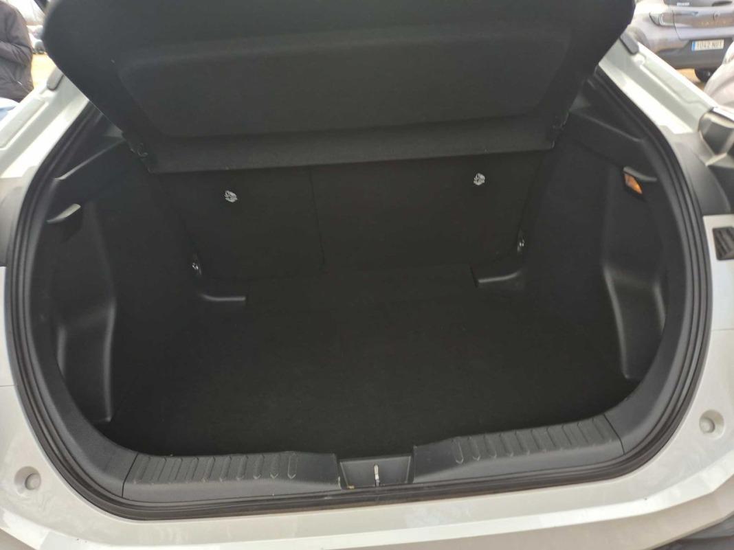 Toyota C-hr 1.8 Advance Hybrid 140