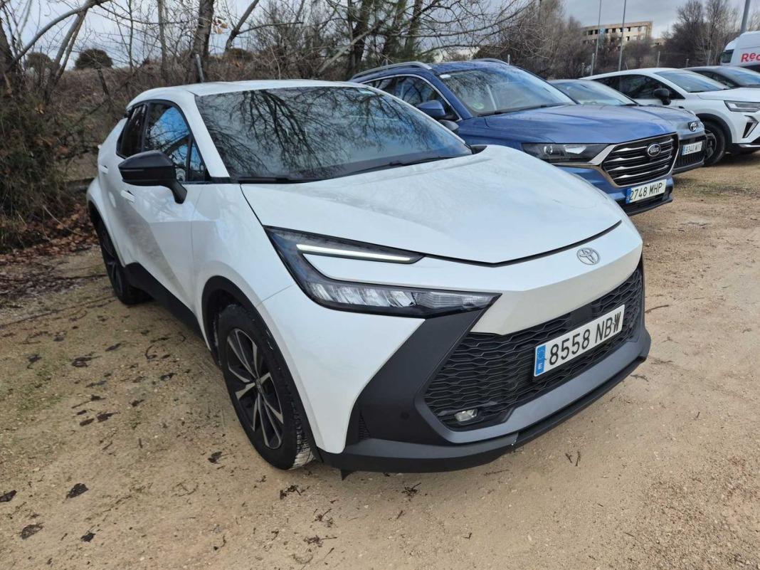 Toyota C-hr 1.8 Advance Hybrid 140