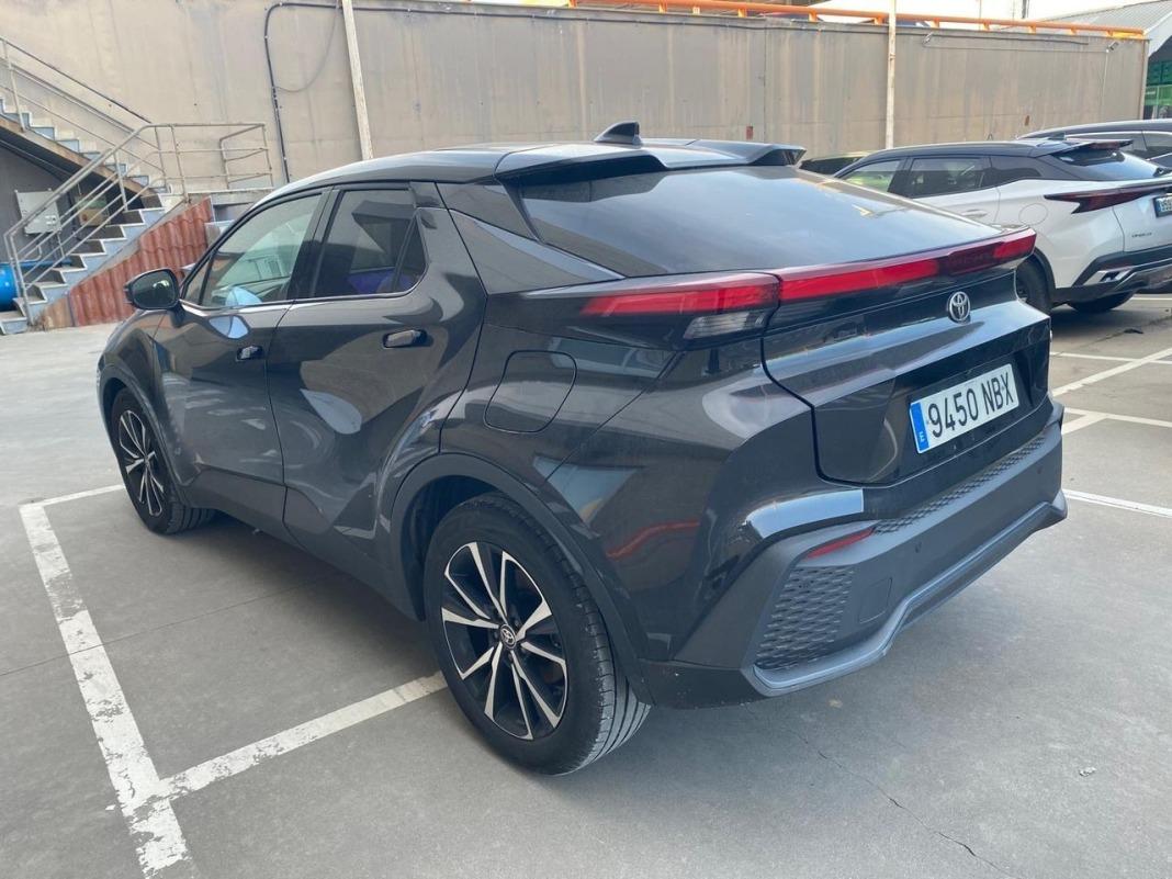 Toyota C-hr 1.8 Advance Hybrid 140