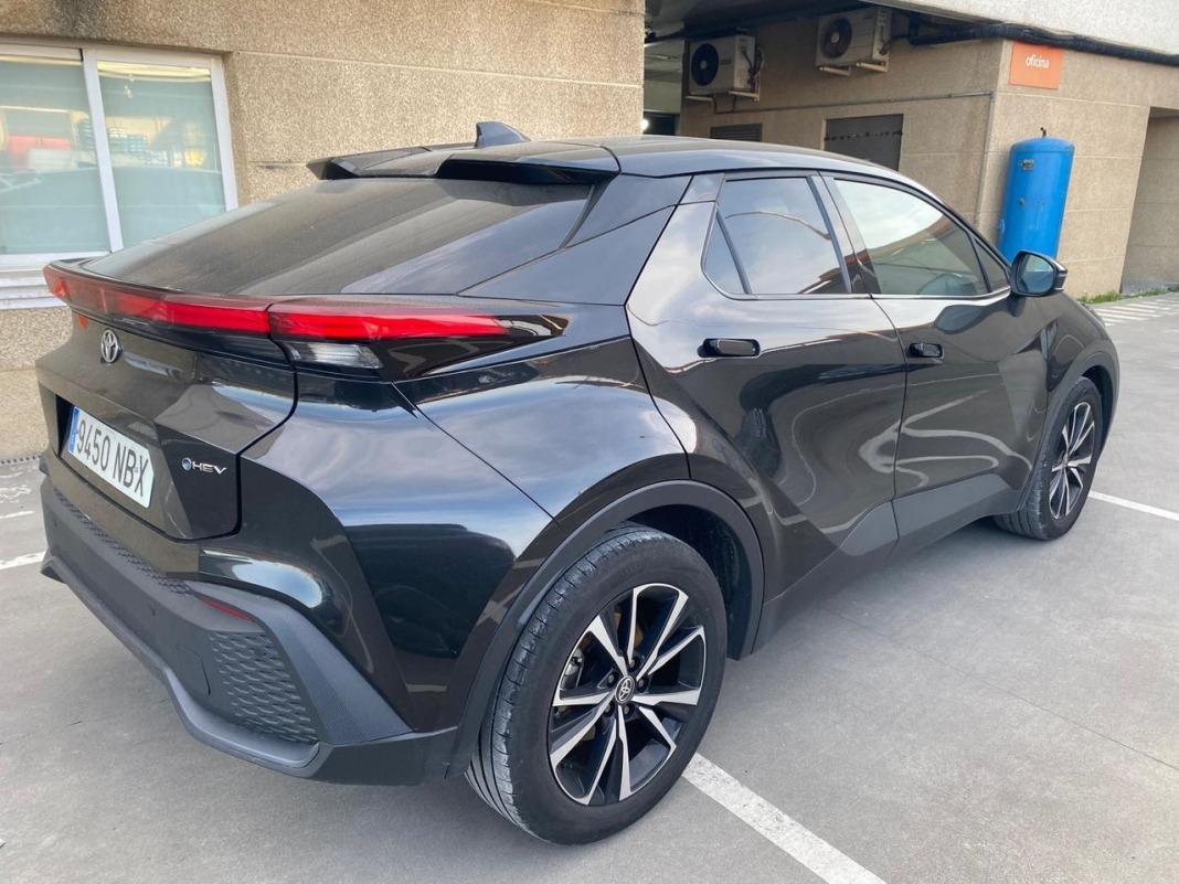 Toyota C-hr 1.8 Advance Hybrid 140