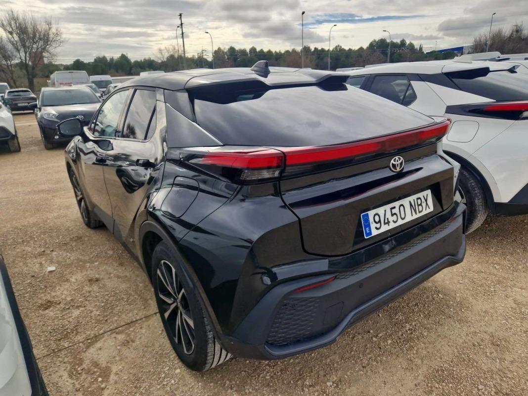 Toyota C-hr 1.8 Advance Hybrid 140
