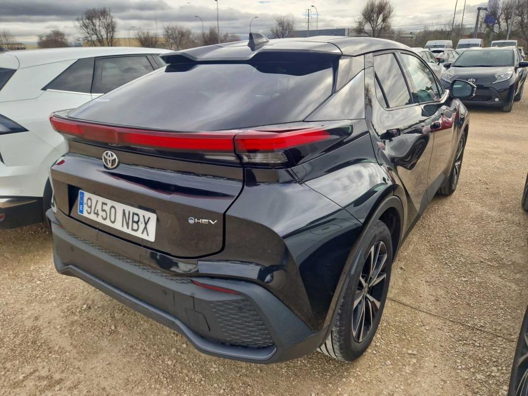 Toyota C-hr 1.8 Advance Hybrid 140