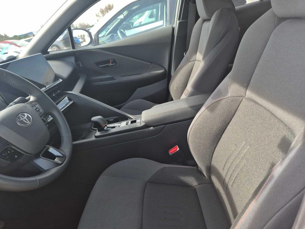 Toyota C-hr 1.8 Advance Hybrid 140