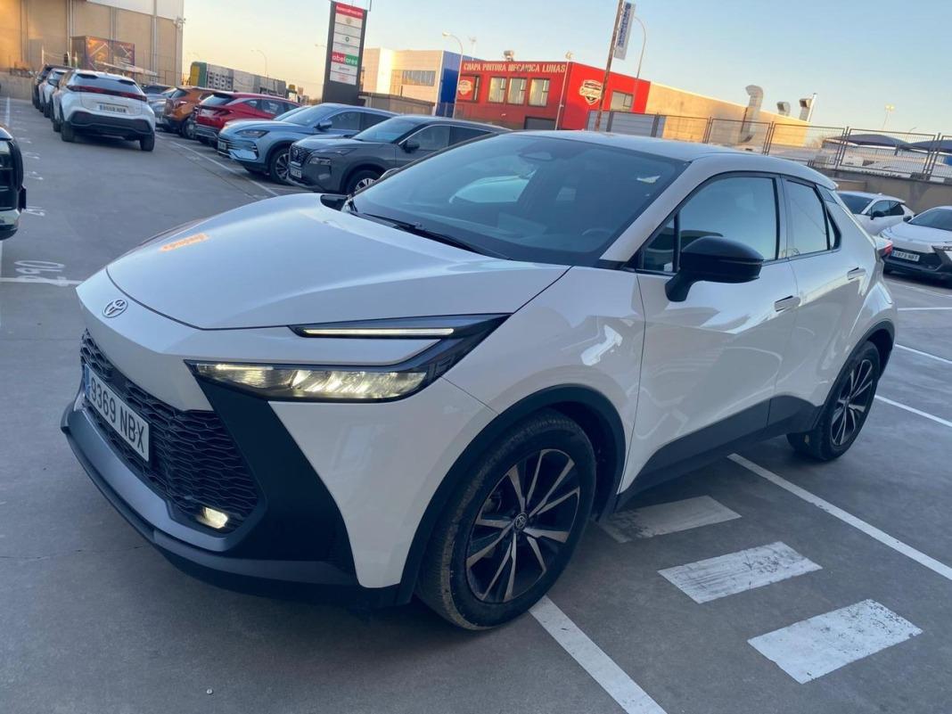 Toyota C-hr 1.8 Advance Hybrid 140